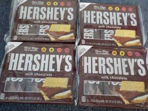 lot 73 image: 4 x 6 Full Size Hersheys Chocolate Candy Bars