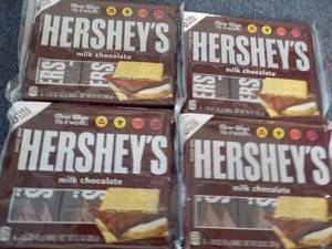 lot 78 image: 4 x 6 Full Size Hersheys Chocolate Candy Bars