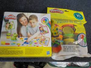 lot 102 image: New 2 Set Play Doh...