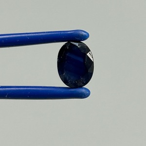 2.50 Carat Sapphire Oval Faceted Cut