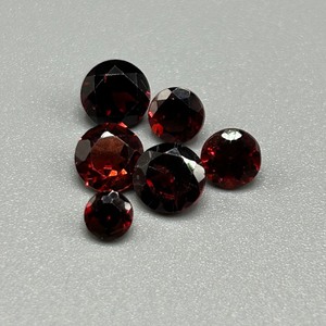5 Carat Garnet Round Faceted Cut - Set of 6 Loose Stones, Various Sizes