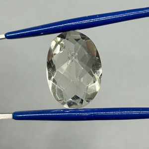9 Carat Light Green Quartz Oval Faceted Cut