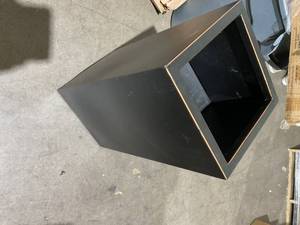 lot 485 image: All-Weather Use with Removable Insert Bucket For Plants