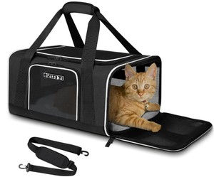 lot 487 image: Mr. Peanuts Airline Approved Soft Sided Pet Carrier