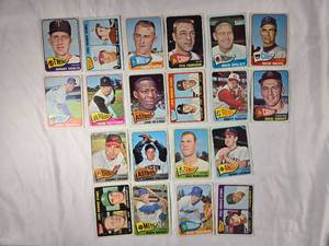 lot 88 image: Lot of 20 MLB Baseball Cards from 1967