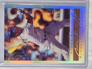 lot 110 image: Kirby Puckett 2003 Topps Gallery Refractor No. 32