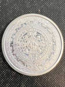 lot 07 image: 1 TROY OZ .999 FINE SILVER AZTEC ROUND