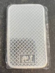 lot 26 image: 5 TROY OZ .999 FINE SILVER SILVERTOWNE BAR SEALED