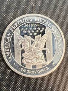 lot 30 image: 1 TROY OZ .999 FINE SILVER APMEX ROUND