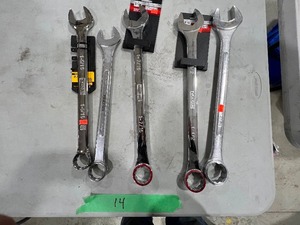 lot 14 image: 1-1116, 1-12, 1-716, 1-38,1-516 COMBINATION WRENCHES