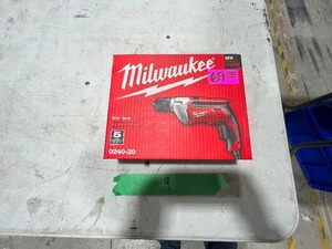 lot 9 image: MILWAUKEE 38 DRILL 0240-20