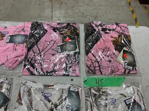 lot 45 image: TABLE FULL OF WOMENS CAMO T-SHIRTS