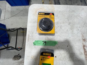 lot 79 image: DEWALT QUICKLOAD REPLACEMENT SPOOL HEAD & 12 SAW CHAIN