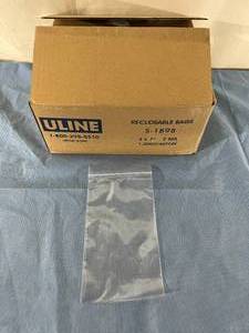 lot 34 image: 1 Case (1000 each) NEW Uline S-1898 4 x 7 2-Mil Reclosable Bags - Single-track zipper closure keeps out dirt and moisture - All virgin polyethylene film meets FDA and USDA requirements.