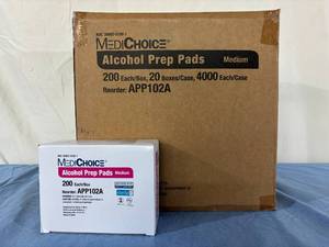 lot 109 image: 1 Case (4000 each per case) NEW MediChoice APP102A 1.19 x 2.63 2-Ply Sterile 70% Isopropyl Alcohol Saturated Prep Pads - Size Medium - Expiration 124
