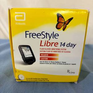lot 136 image: Abbott 71938-01 FreeStyle Libre 14-Day Flash Glucose Digital Monitoring System - In Great Condition