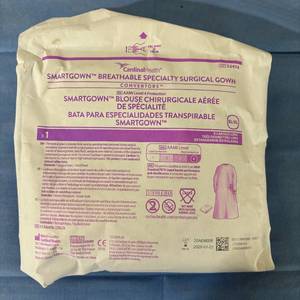 lot 161 image: Lot of 19 Mixed Sizes & Styles Cardinal Health 32474 Level 4 Smartgowns XL and 9518 Level 3 Royalsilk Surgical Gowns L