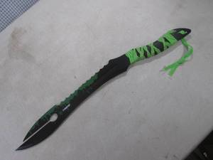 lot 7 image: (A-3) 25 Z-Hunter ZB-123 Zombie Killer Sword Machete with Sheath