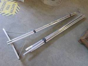 lot 18 image: (EW7) Aluminum Snow Rake with 8 - 5 Foot Extensions