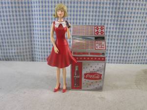 lot 87 image: (CSB) Coca-Cola Things Go Better With Music Figure from the Rockin With Coca-Cola Collection 6 14 Tall