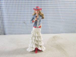 lot 89 image: (CS) Coca- Cola Red, White and Refreshing Figure from the True Blue Refreshment from Coca-Cola Collection 7 Tall