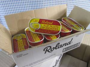 lot 100 image: (BR3) Case of 100 Cans Flat Fillets of Anchovies 4 Inner Boxes of 25 Cans - Past Date
