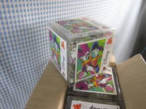 lot 104 image: (BR3) Case of 6 Disney Donald and Daisy Duck 850pc Puzzles