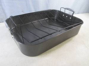 lot 173 image: (EW5) Large Oneida Pan with Rack 18 x 14