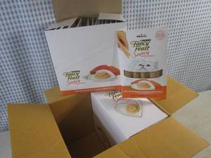lot 195 image: (F-0) Case of Cat Treats 30 - 4-Pack  2 Inner Boxes with 15 4-Packs Fancy Feast Puree Salmon & Tuna Past Date