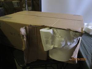 Case of scott roll towels 6 rolls x950 ft some damage