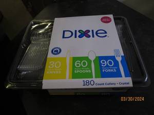 dixie 180 count plastic cutlery...