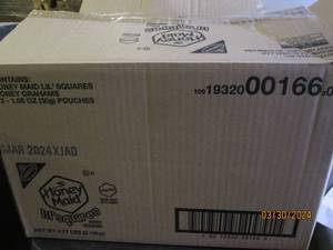 case of honeymaid lil squares 721.06 packets unsure if they are all there best buy date of march 2024