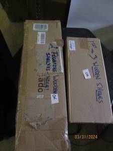 2 packs of wooden shelfs...