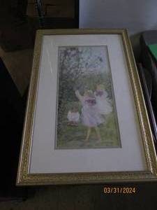 lot of 5 hanging art decor...