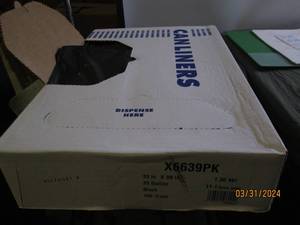 case of 33 gallon black garbage bags 1.30mil 33 in x 39 in 100 in case