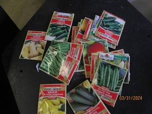 25 packets of vegetable seeds out od date