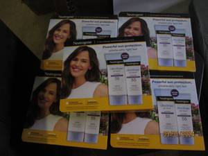 5 packages of 2 neutogena ultra sheer 55 sunscreen