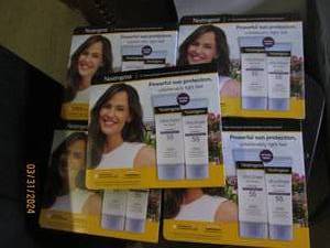 5 packages of 2 neutogena ultra sheer 55 sunscreen