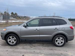2011 Hyundai Santa FE SE - 1 OWNER - AWD