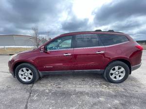 2009 Chevrolet Traverse LT - 2 OWNERS
