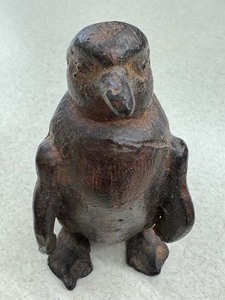 lot 61 image: Vintage Cast Iron Penguin Figurine