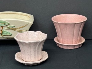 lot 42 image: Variety of Vintage Pottery Planters including McCoy