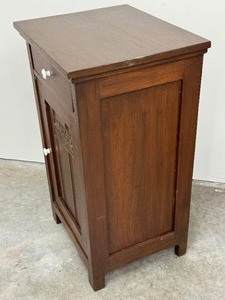 lot 41 image: Vintage Wooden Commode Stand  Accent Table