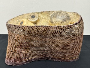 lot 16 image: Vintage 1992 Artisan Sculpture by Norma Minkowitz  Norma Minkowitz Homebody