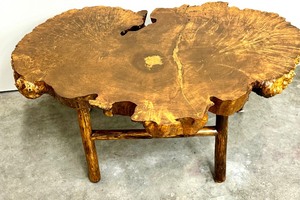 lot 2 image: Beautiful Live Edge Coffee Table