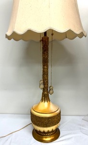 lot 38 image: Tall Decorative Vintage Mid Century Table Lamp