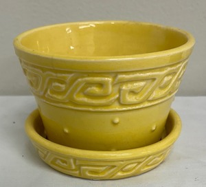 lot 95 image: Two Petite McCoy Planter Pots