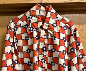 lot 200 image: Cool Vintage One of a Kind Handmade Button Up Shirt