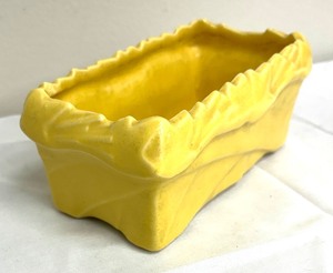 lot 205 image: Beautiful Bright Yellow Planter by McCoy
