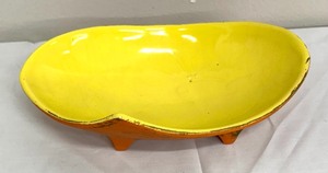 lot 206 image: McCoy Modern Cope Original Cosmopolitan Flower Dish
